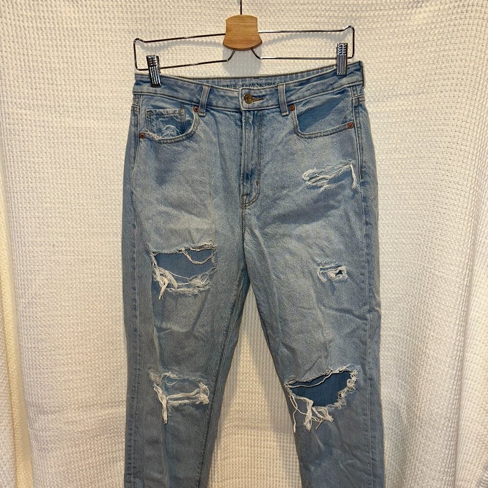 American Eagle Women’s Distressed Jeans